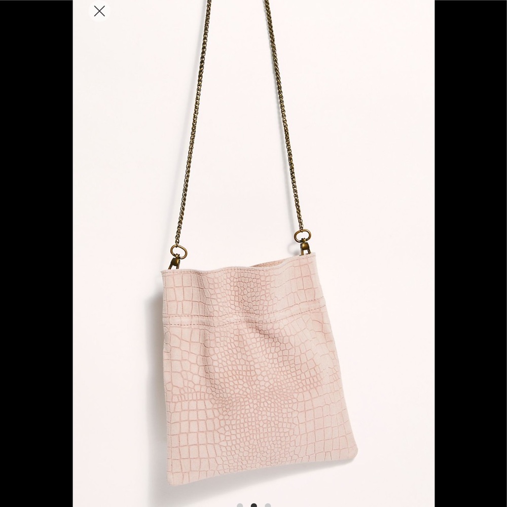SOLD ⭐️⭐️⭐️HP 7/20⭐️⭐️⭐️Free People Suede Bag - Picture 2 of 3